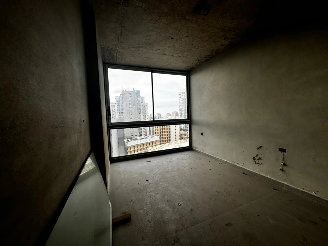 Core & Shell Apartment For Sale in Achrafieh, Sassine — photo 3