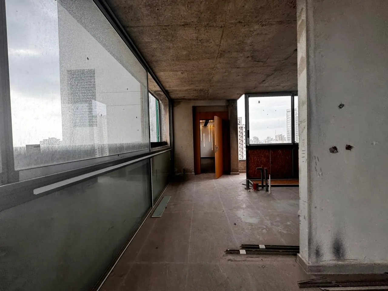 Core & Shell Apartment For Sale in Achrafieh, Sassine — photo 6