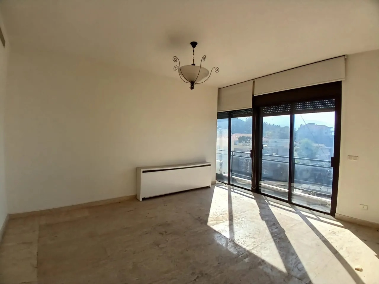 Spacious High-End Apartment With Great Sea View For Rent in Rabieh — الصورة 9