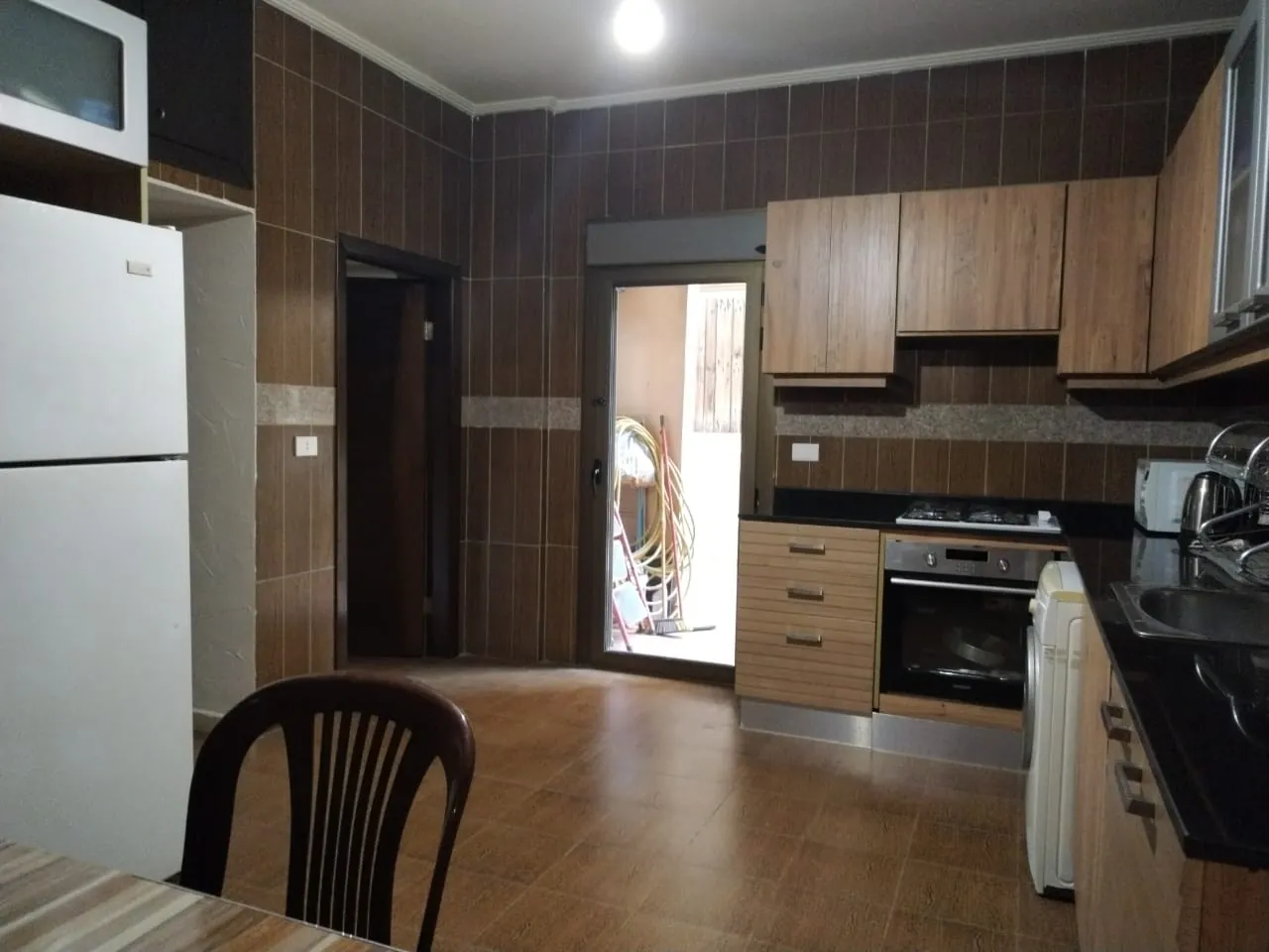 Spacious Furnished Apartment With Terrace For Rent in Karhbeib — الصورة 8