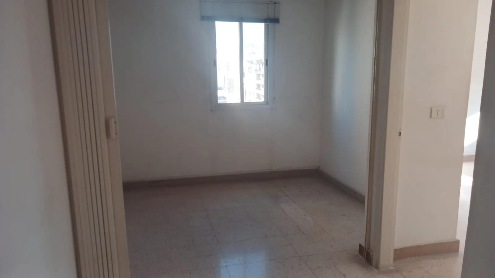 105 SQM Office For Sale In Horsh Tabet — الصورة 2