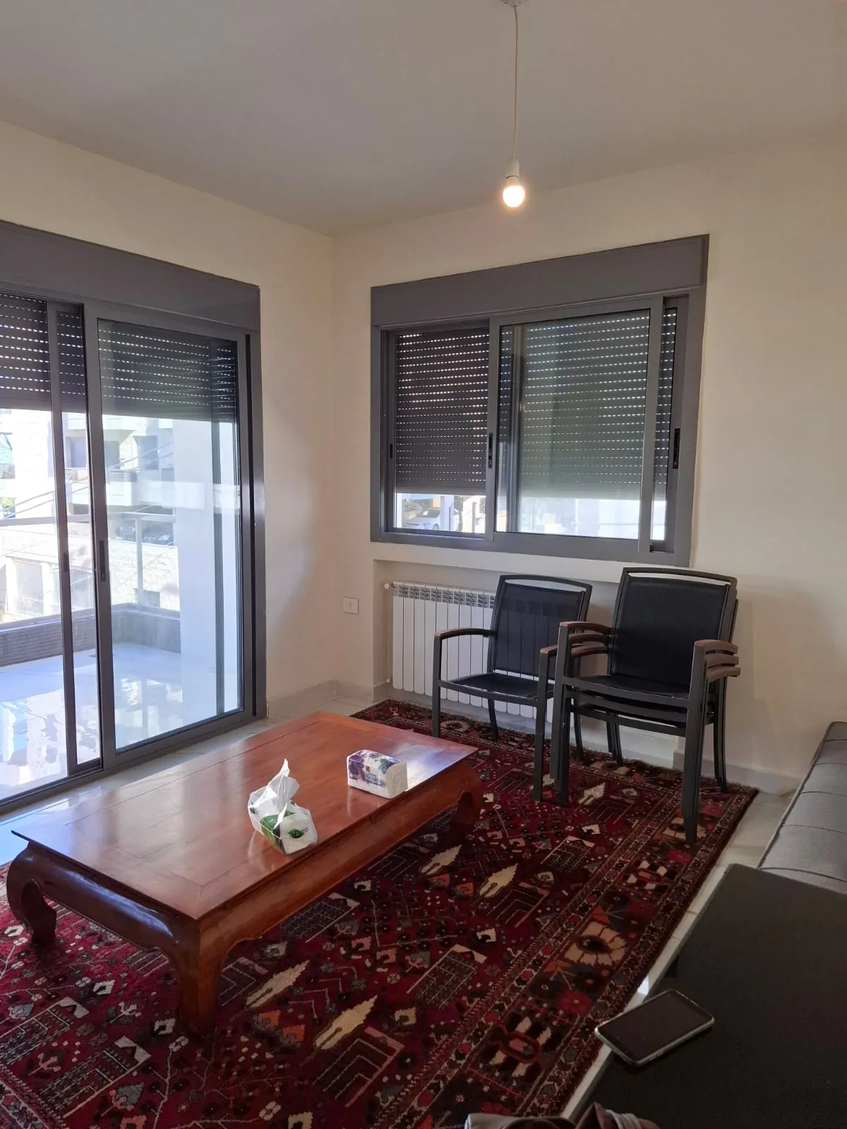Semi-Furnished Apartment For Sale in Qannabet Broumana — الصورة 2