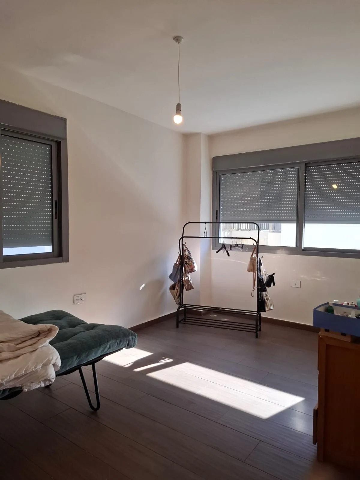 Semi-Furnished Apartment For Sale in Qannabet Broumana — الصورة 6