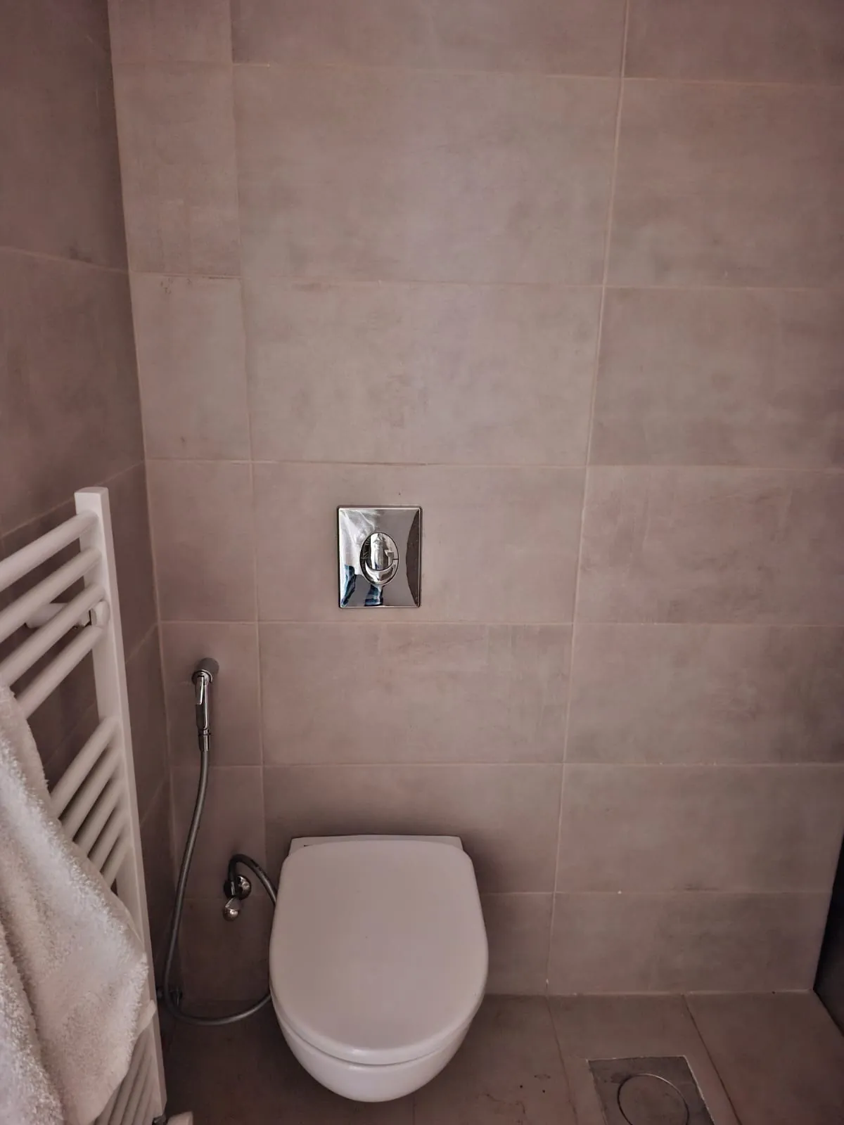 Semi-Furnished Apartment For Sale in Qannabet Broumana — الصورة 7