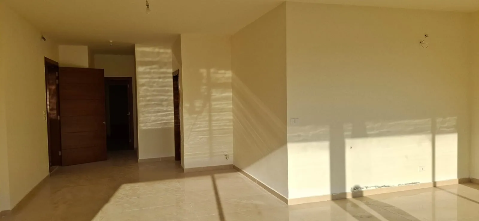 Spacious Apartment With Terrace For Sale in Qannabet Broumana — الصورة 7