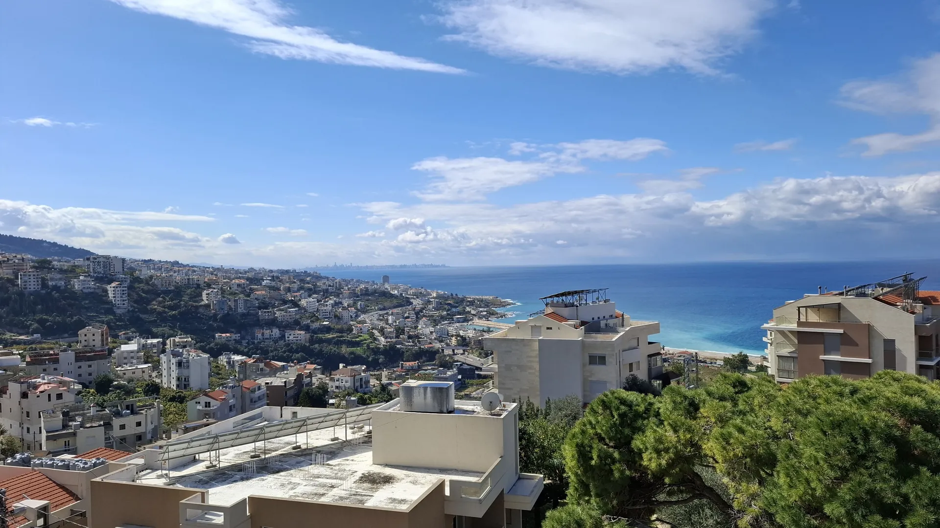 Deluxe Duplex Apartment For Sale in Nahr Ibrahim — الصورة 3