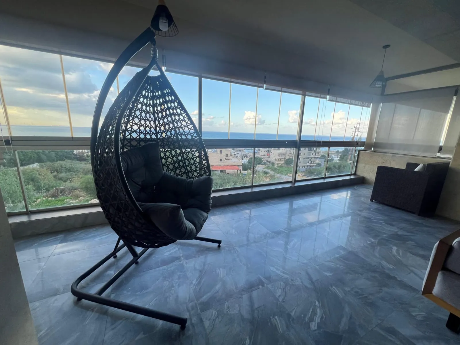 3-Bedroom Apartment For Rent In Aamchit A Minute Away From the Highway — الصورة 10