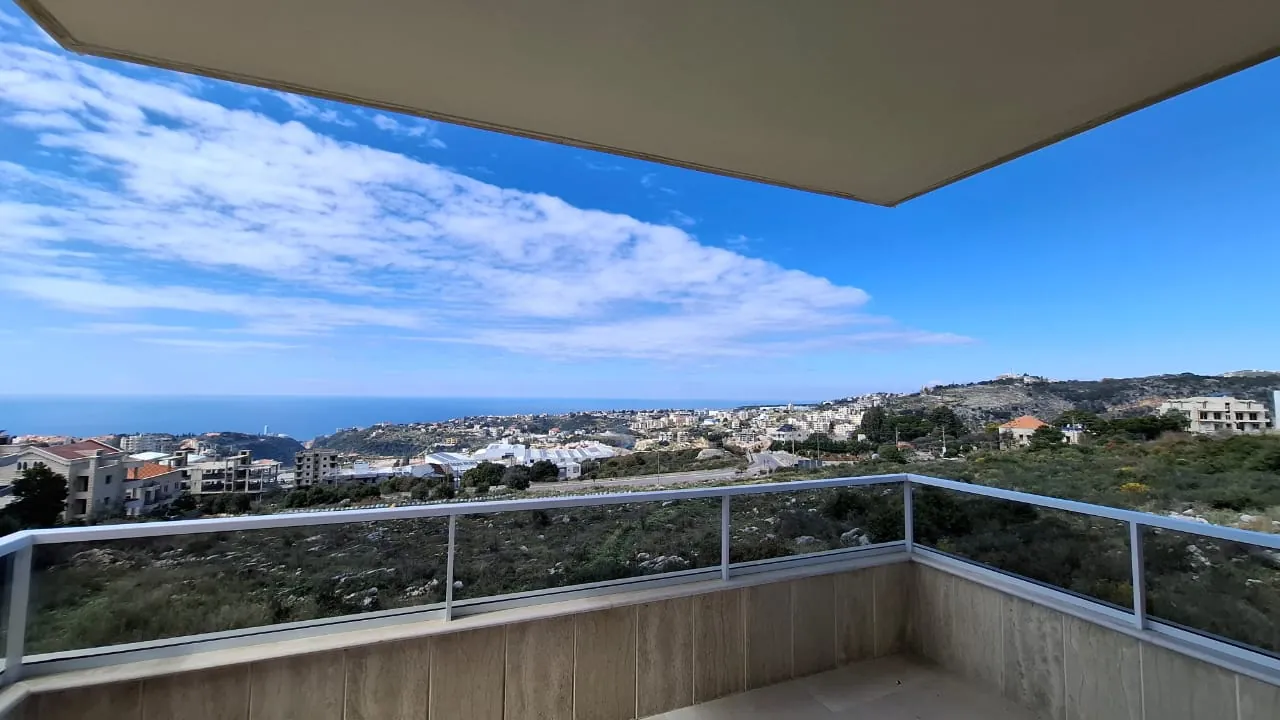 Spacious Duplex With Seaview For Sale In Gherfine, Jbeil — photo 6