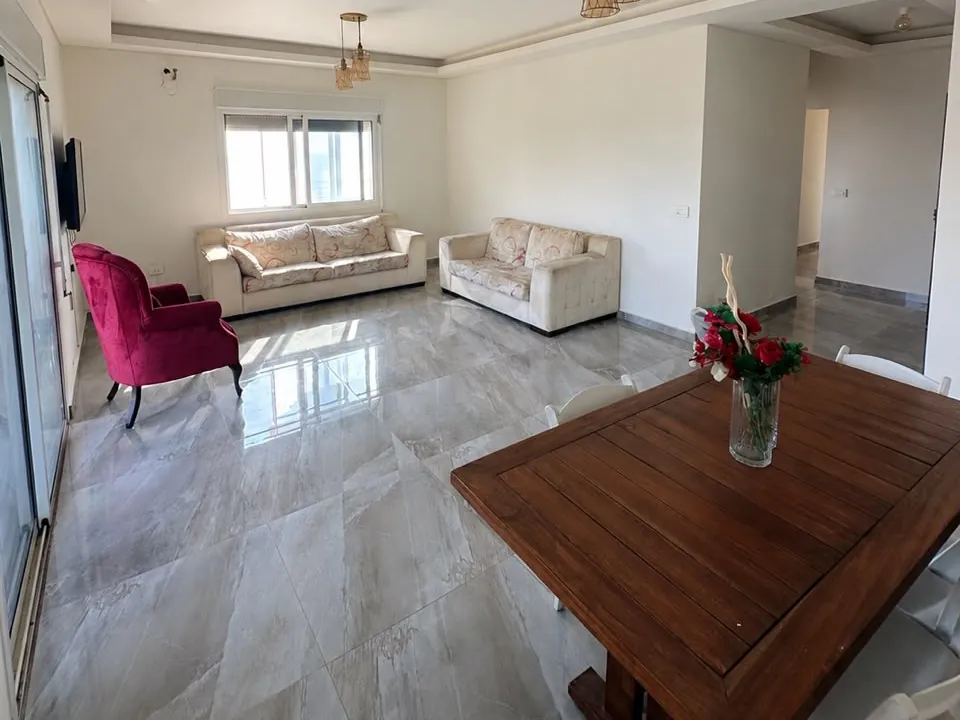 3-Bedroom Apartment For Sale in Batroun Kfar Aabida — الصورة 2