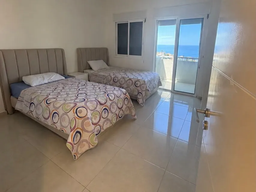 3-Bedroom Apartment For Sale in Batroun Kfar Aabida — الصورة 5
