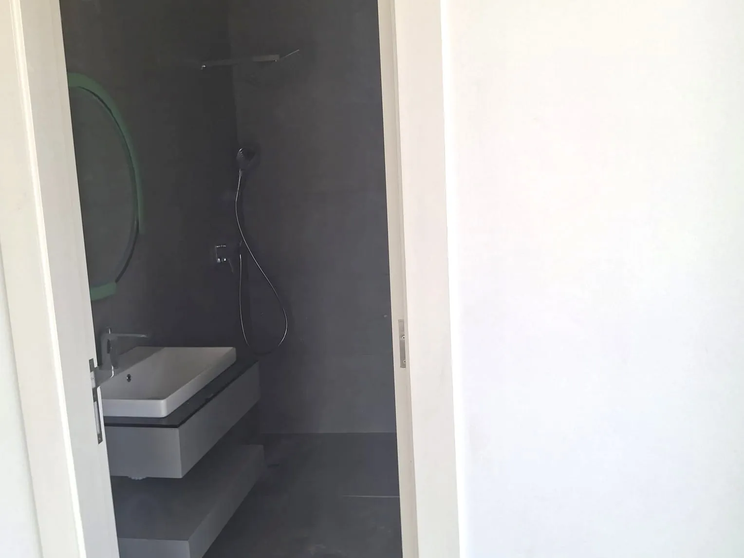 Brand New 500 SQM Apartment For Sale in Ain El Mreisseh — الصورة 10