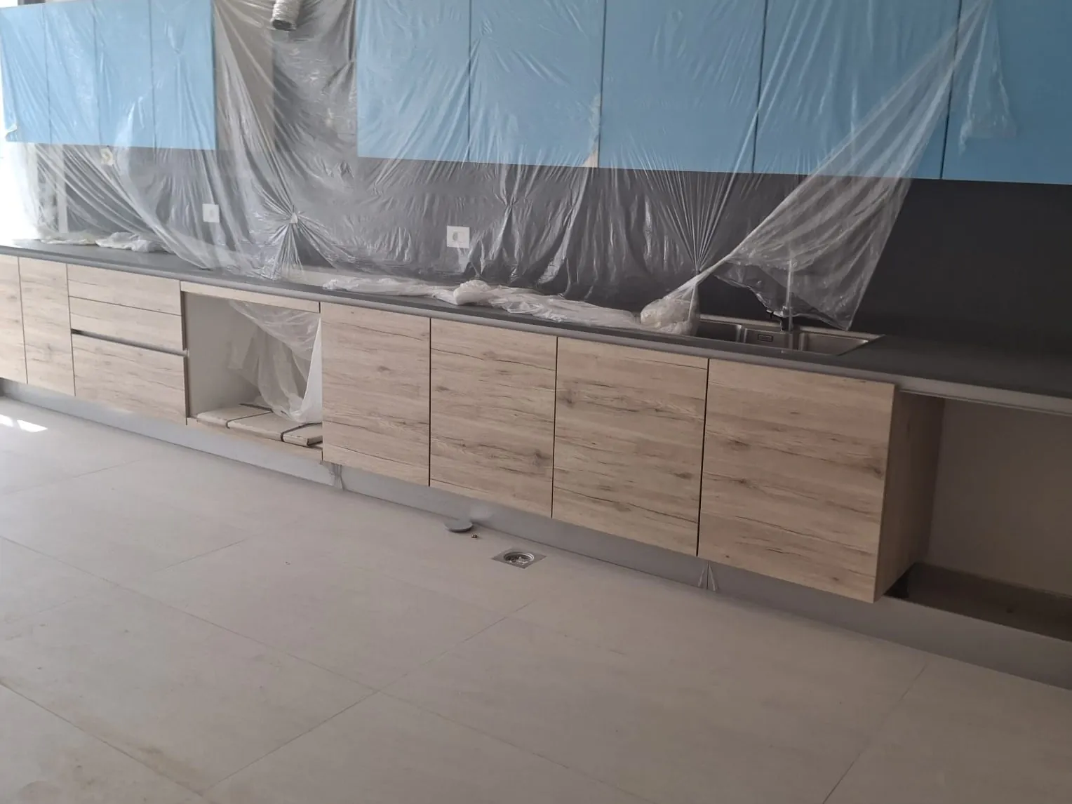 Brand New 500 SQM Apartment For Sale in Ain El Mreisseh — الصورة 5