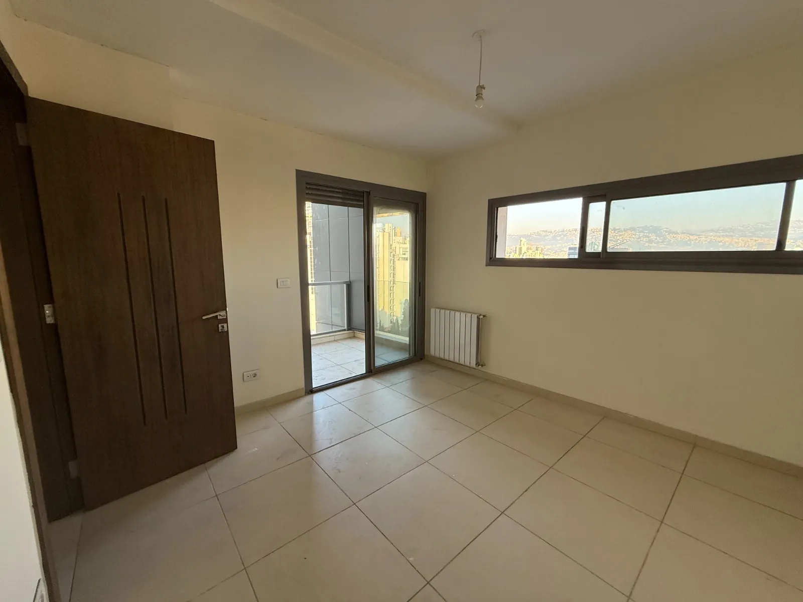 Modern 3-Bedroom Apartment For Sale in Achrafieh, Sodeco — الصورة 9