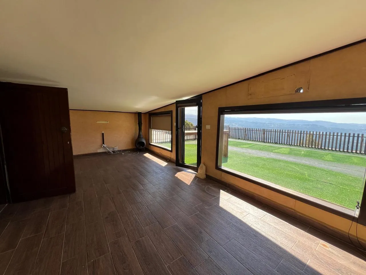 Villa For Sale In A Prime Location in Chalimar, Baabdat — photo 2