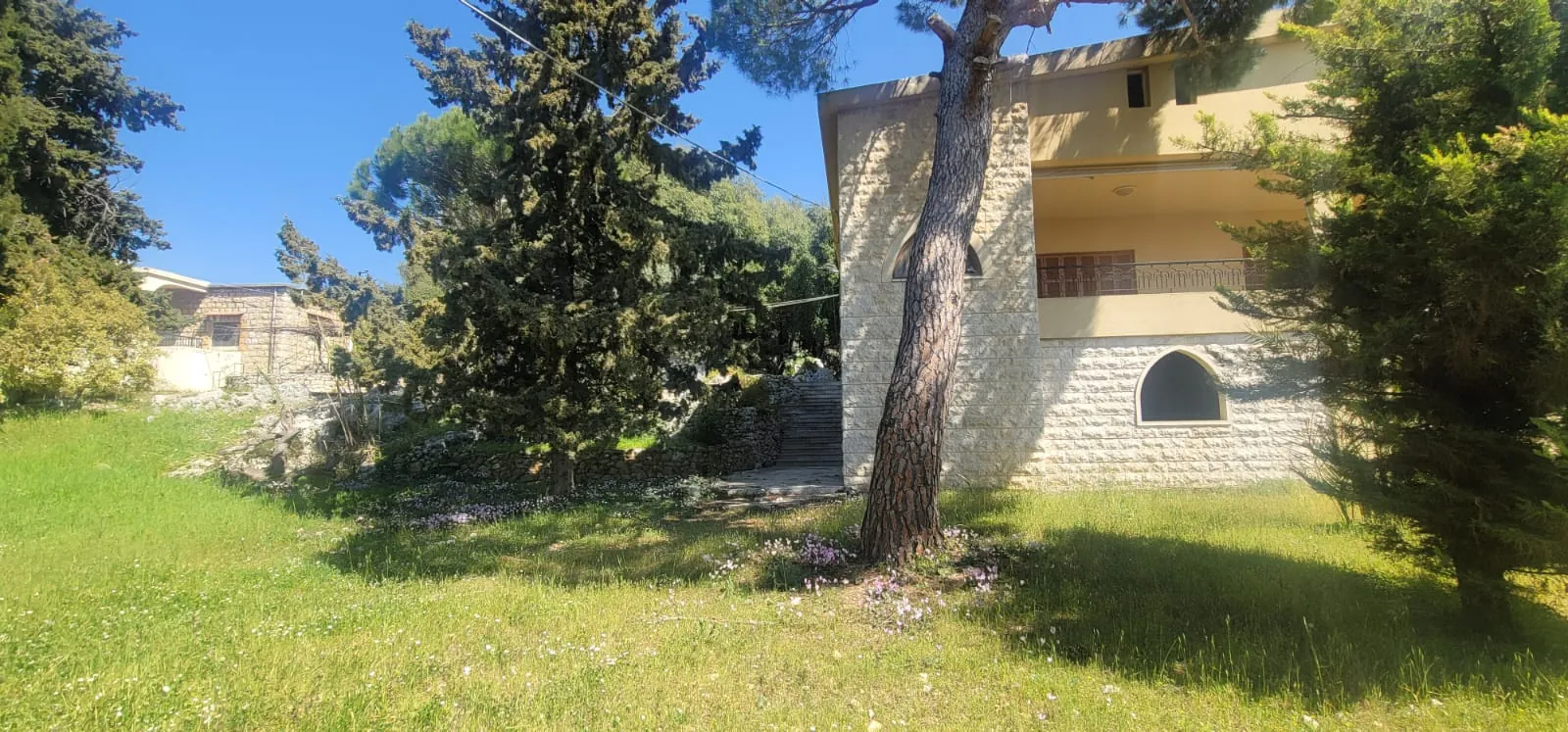 3,000 SQM Land with Traditional House For Sale in Shayle — photo 4