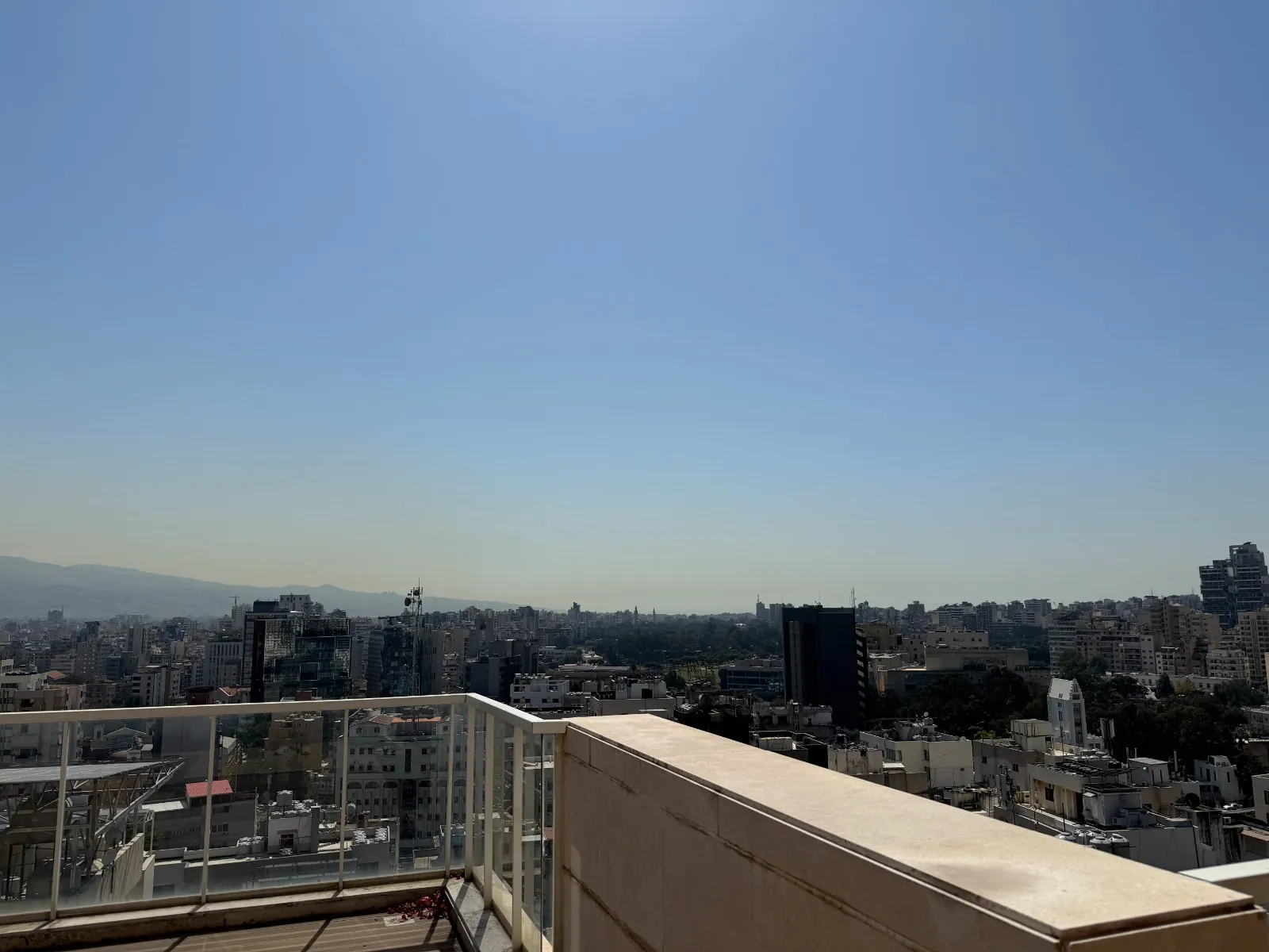 Amazing Rooftop with Terraces For Sale in Achrafieh, near Hotel Dieu — الصورة 6