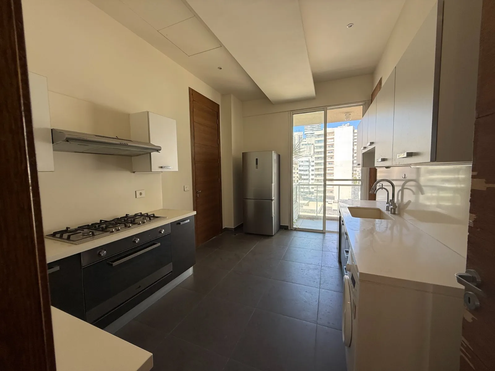 Amazing Rooftop with Terraces For Sale in Achrafieh, near Hotel Dieu — الصورة 8