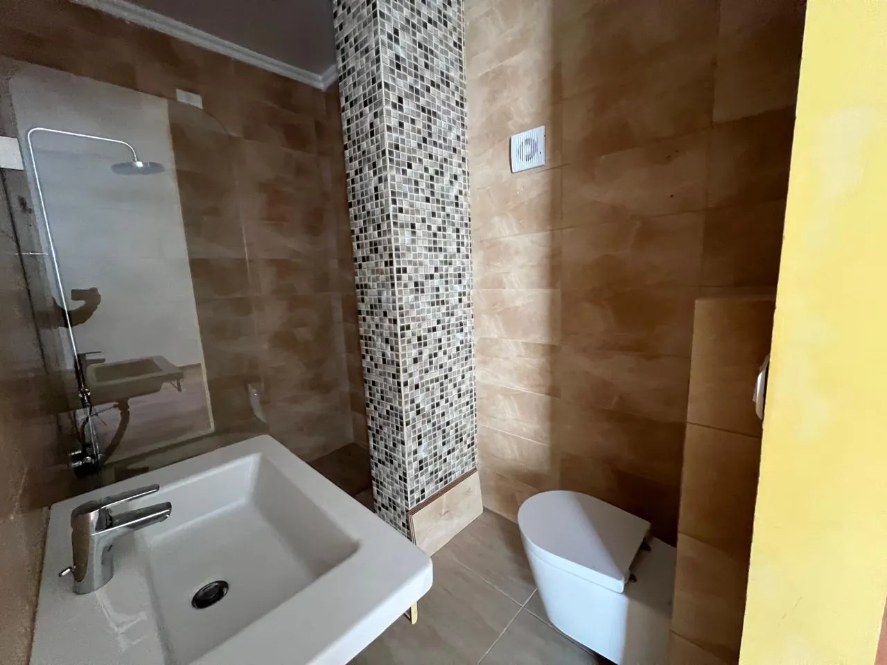 Duplex Apartment With a Nice Garden For Sale in Beit Chabeb — الصورة 10