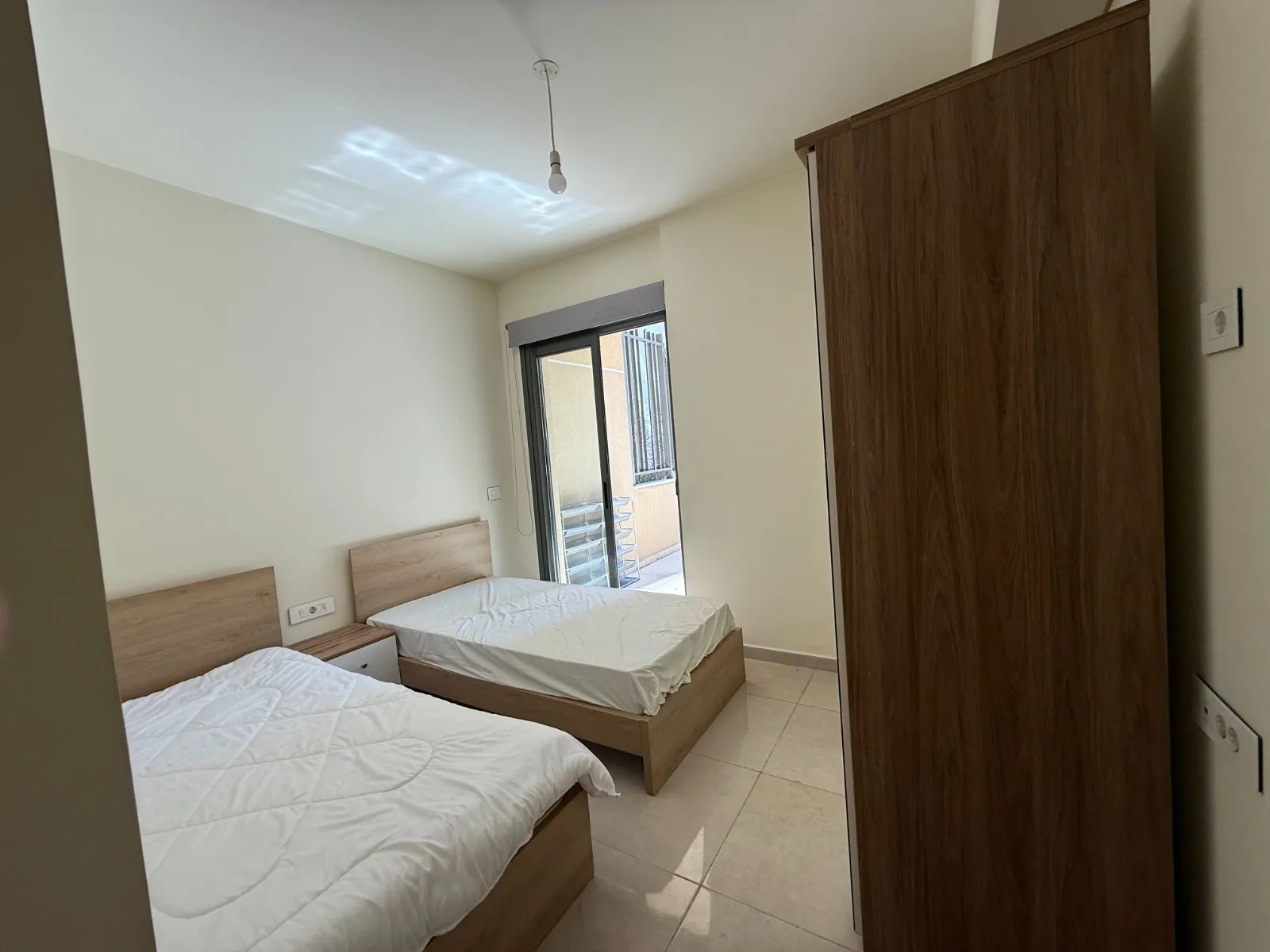 Modern Apartment With Terrace For Sale in Achrafieh, Saydeh — الصورة 9