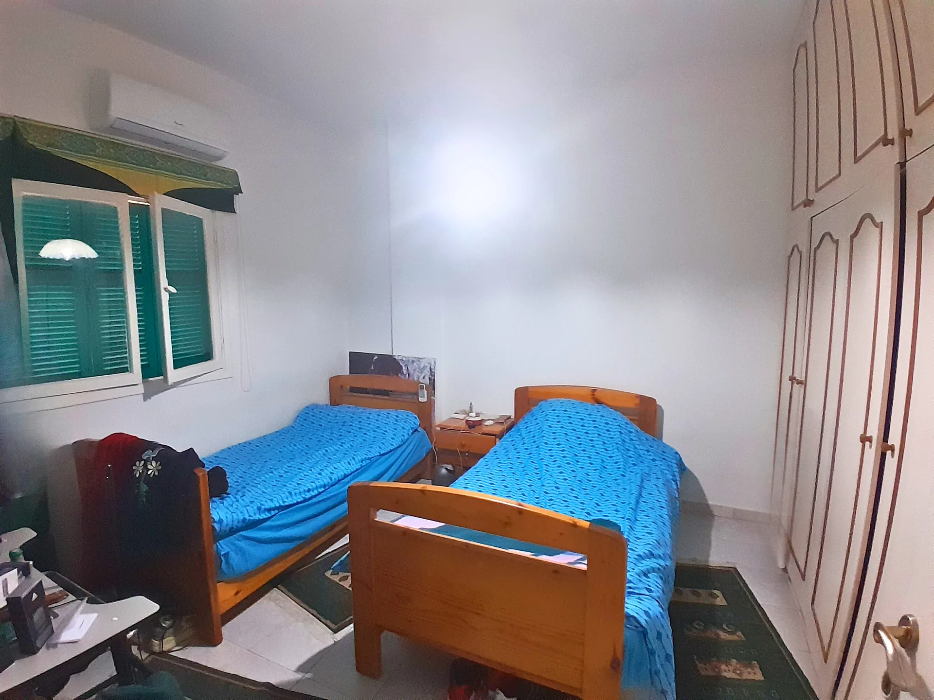 Investment Potential! 2-Bedroom Apartment For Sale in Achrafieh, Fassouh — الصورة 8