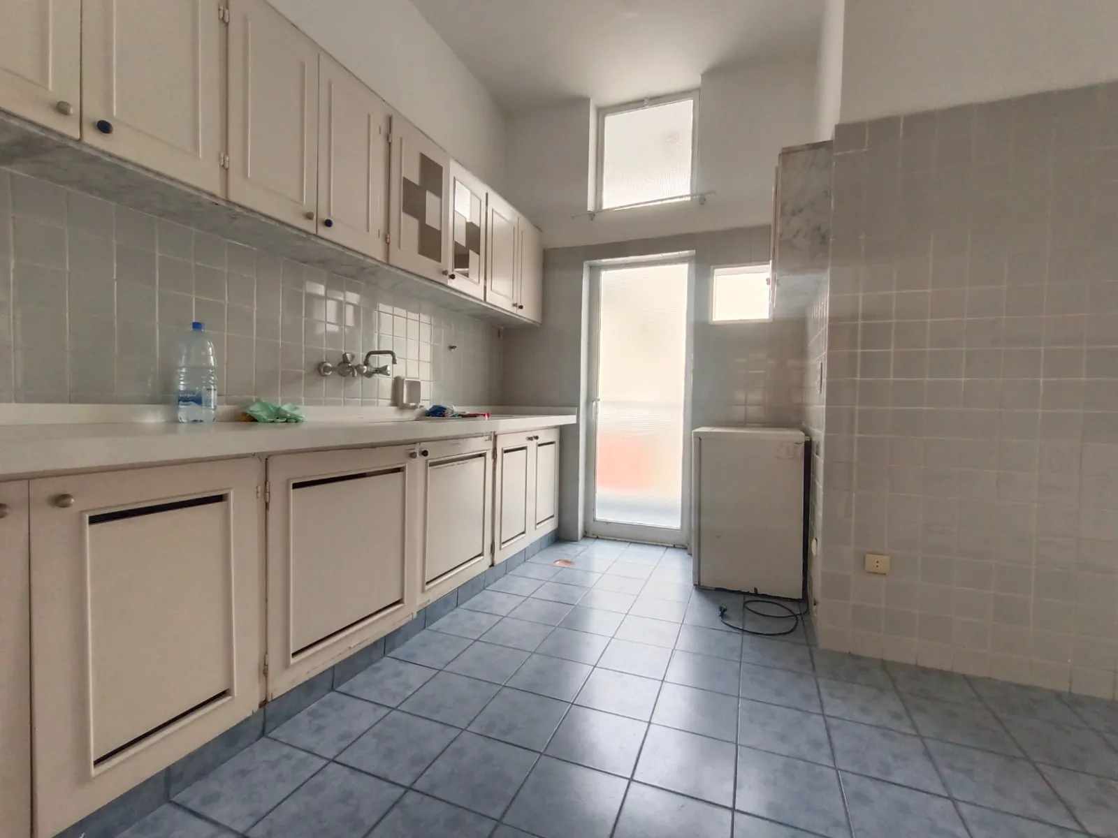 2-Bedroom Apartment For Sale in Achrafieh, Near Sassine — الصورة 4