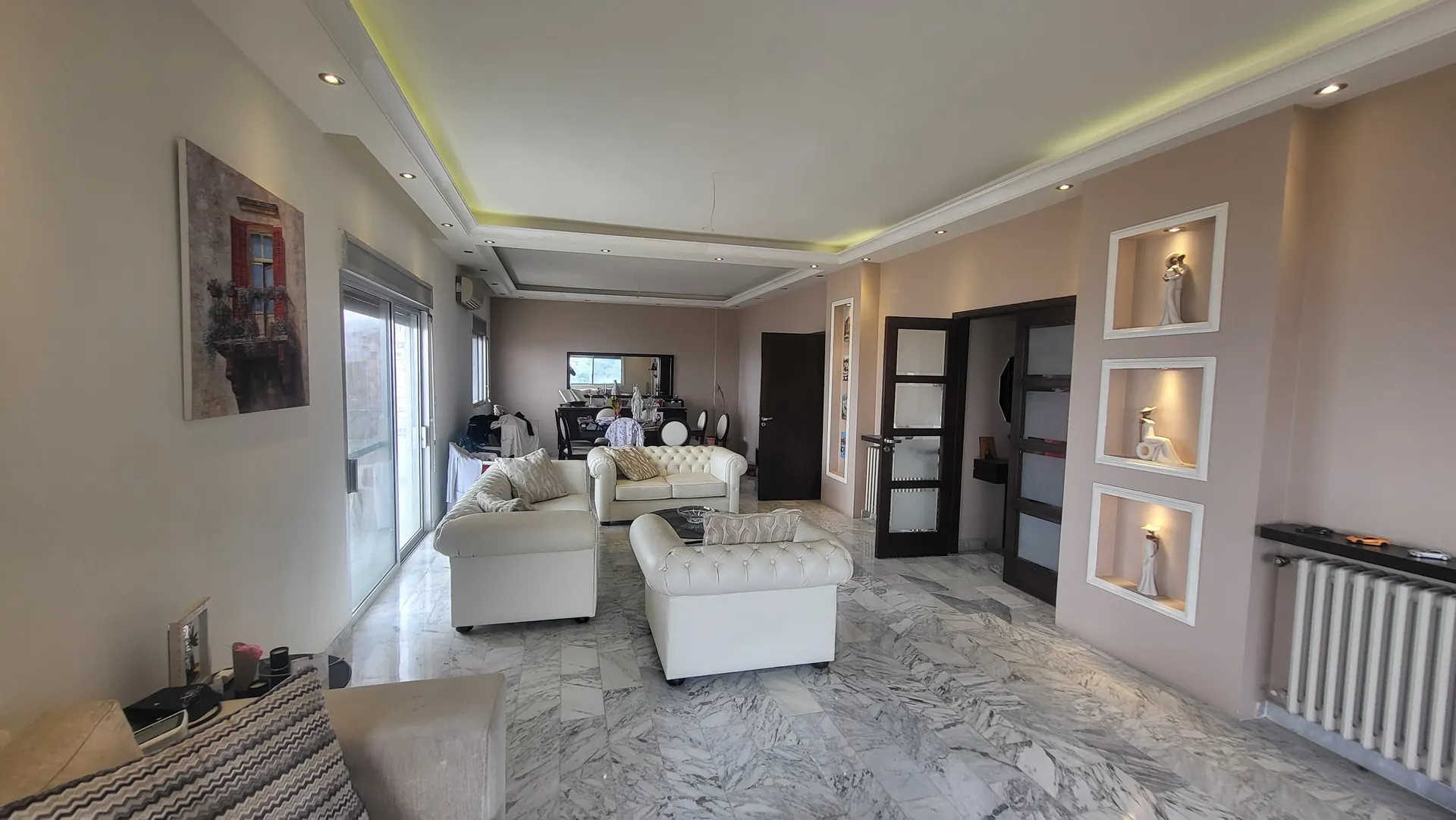 Decorated Apartment With Panoramic Seaview For Sale in Haret Sakher — الصورة 2