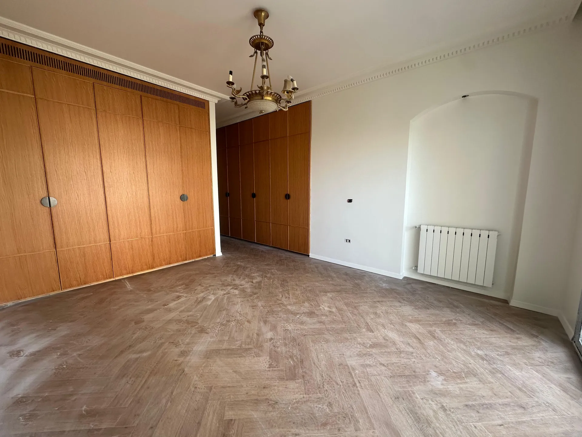 Fully Renovated! Apartment For Rent in High-End Building in Bliss, Ras Beirut — الصورة 5