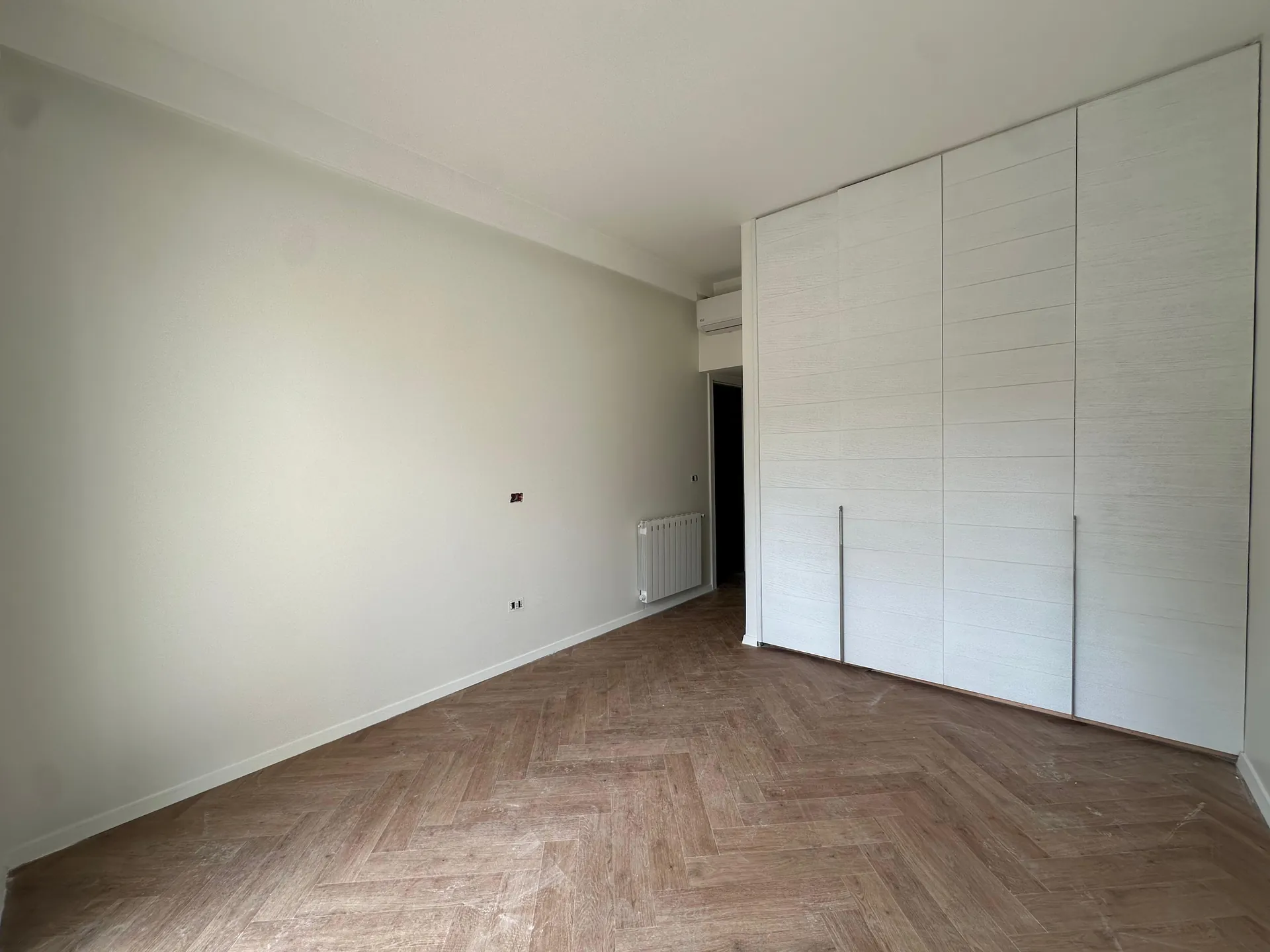 Fully Renovated! Apartment For Rent in High-End Building in Bliss, Ras Beirut — الصورة 6