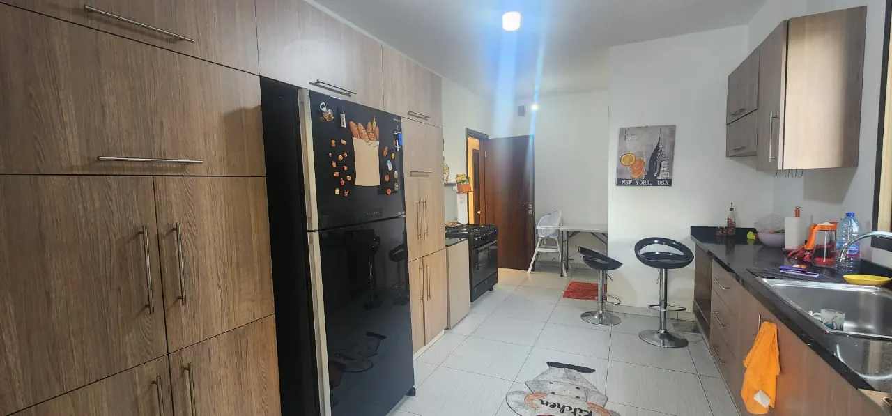 Spacious Decorated Apartment With Great View For Sale in New Mar Takla, Hazmieh — الصورة 8