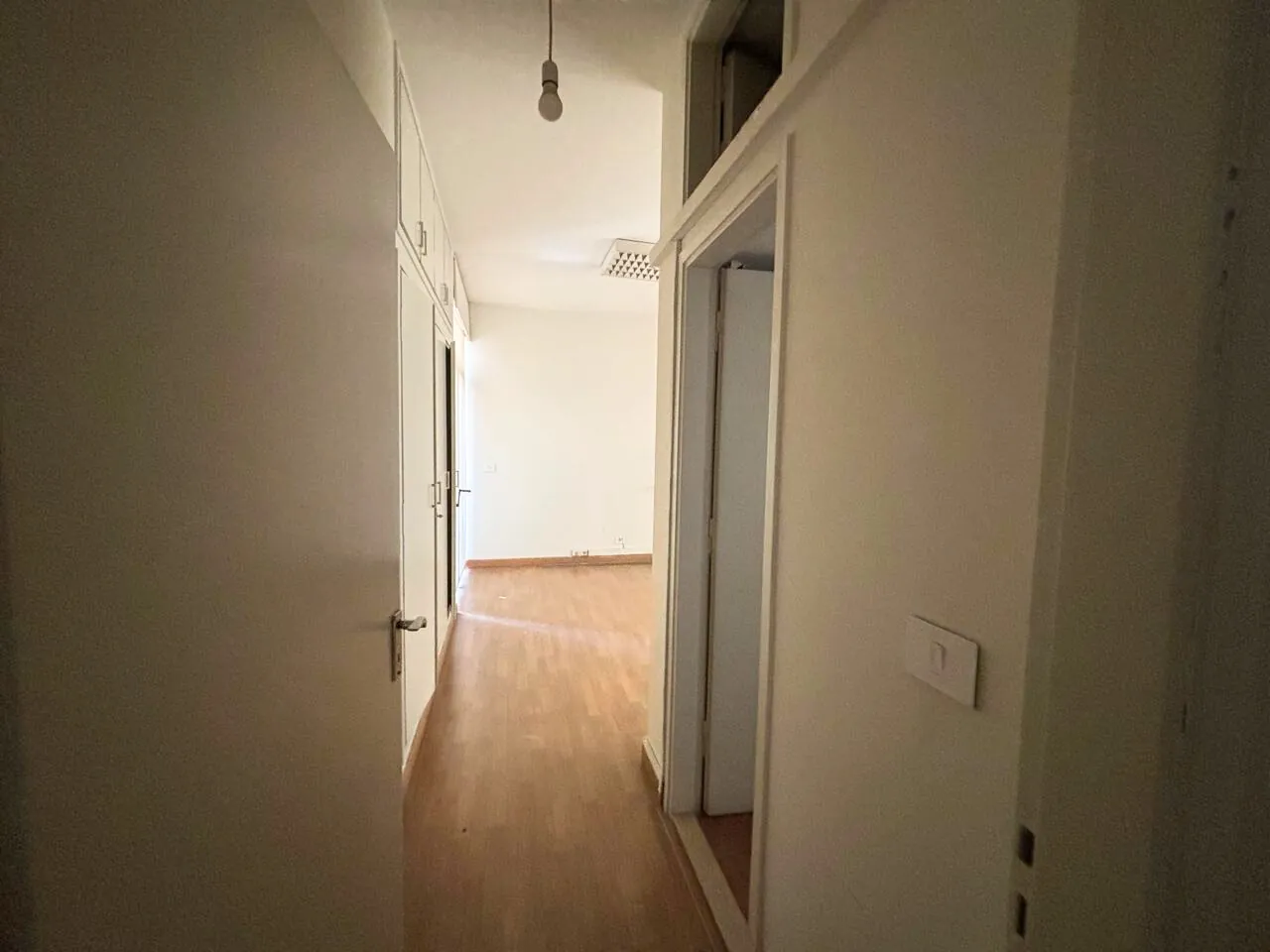 300 SQM Office For Rent in Badaro — الصورة 10