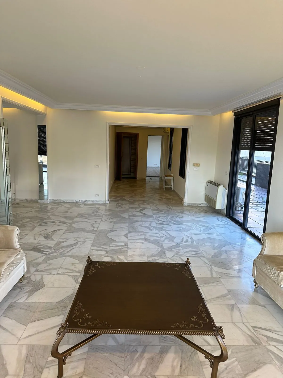 Spacious Apartment with Terraces For Rent in Badaro — photo 2