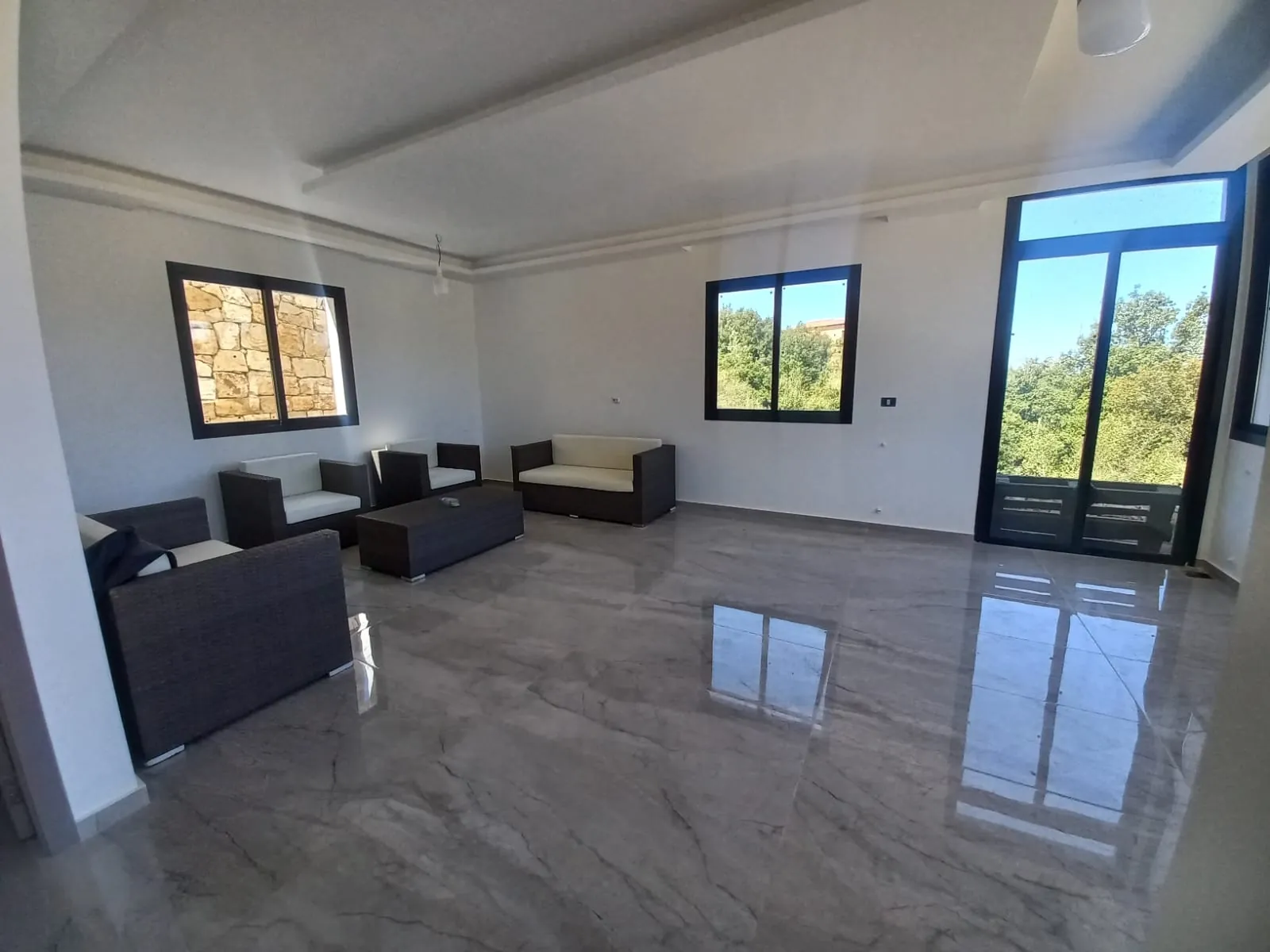 Unique Villa With Garden For Sale in Mechmech