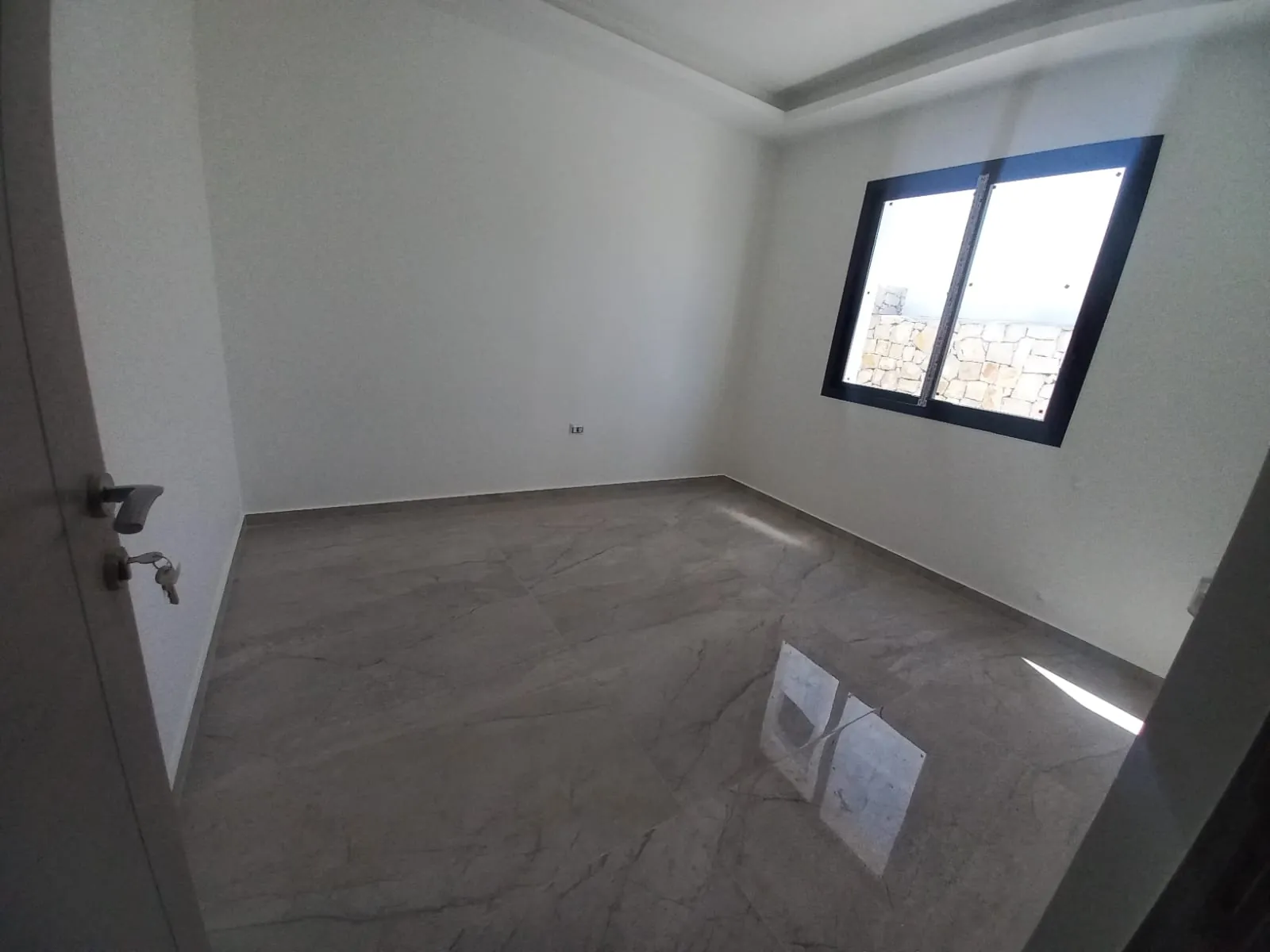 Unique Villa With Garden For Sale in Mechmech — الصورة 8