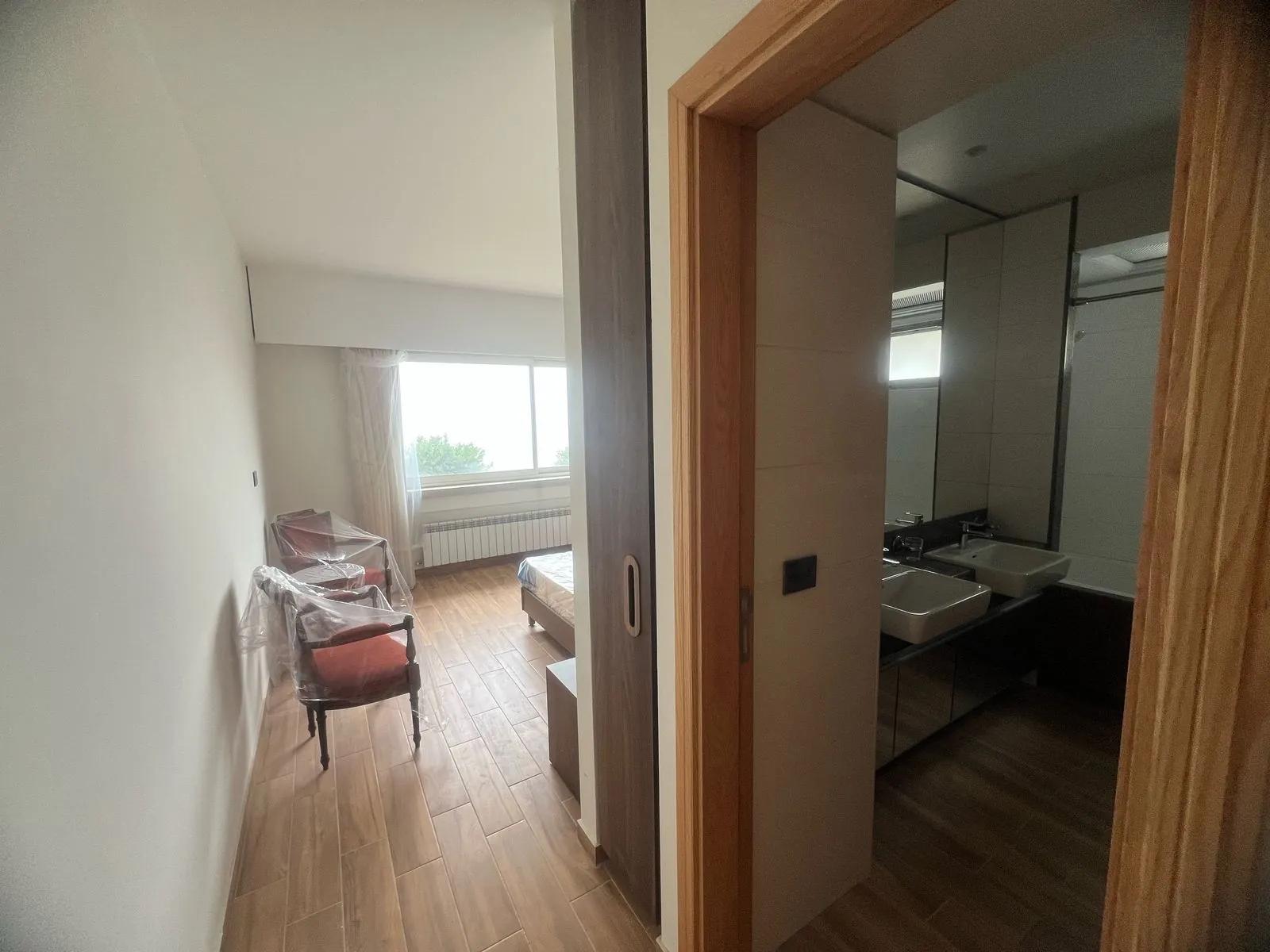 Chalet With High-End Finishing For Rent in Fakra Club — الصورة 5