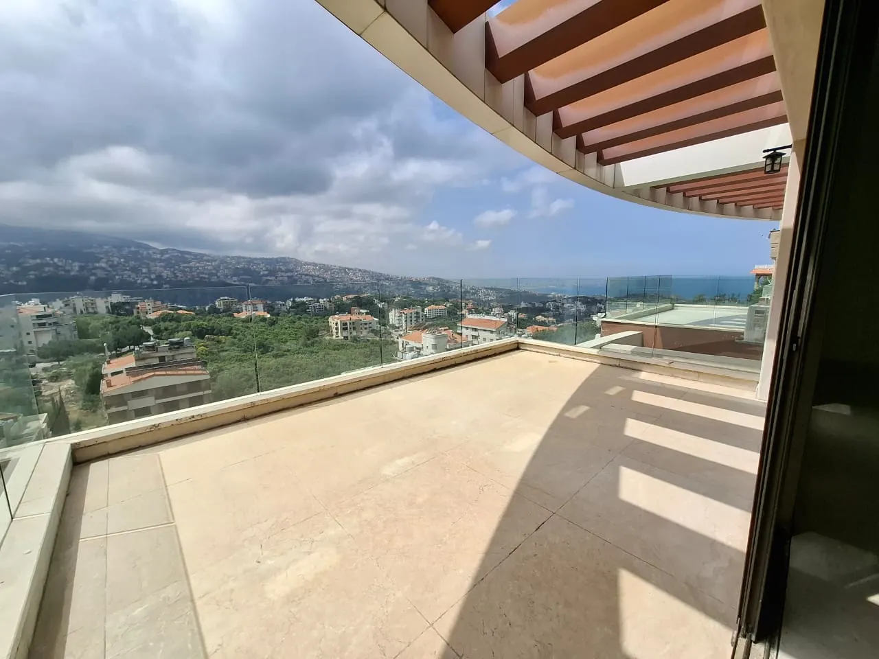Lovely Duplex With Terrace & Mountain View For Sale in Shayle — الصورة 5