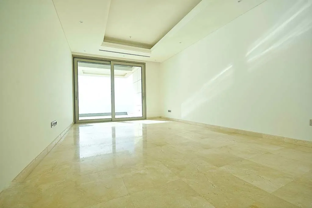 Luxurious & High-End Apartment with Sea view For Sale in Rawche, Ras Beirut — الصورة 4