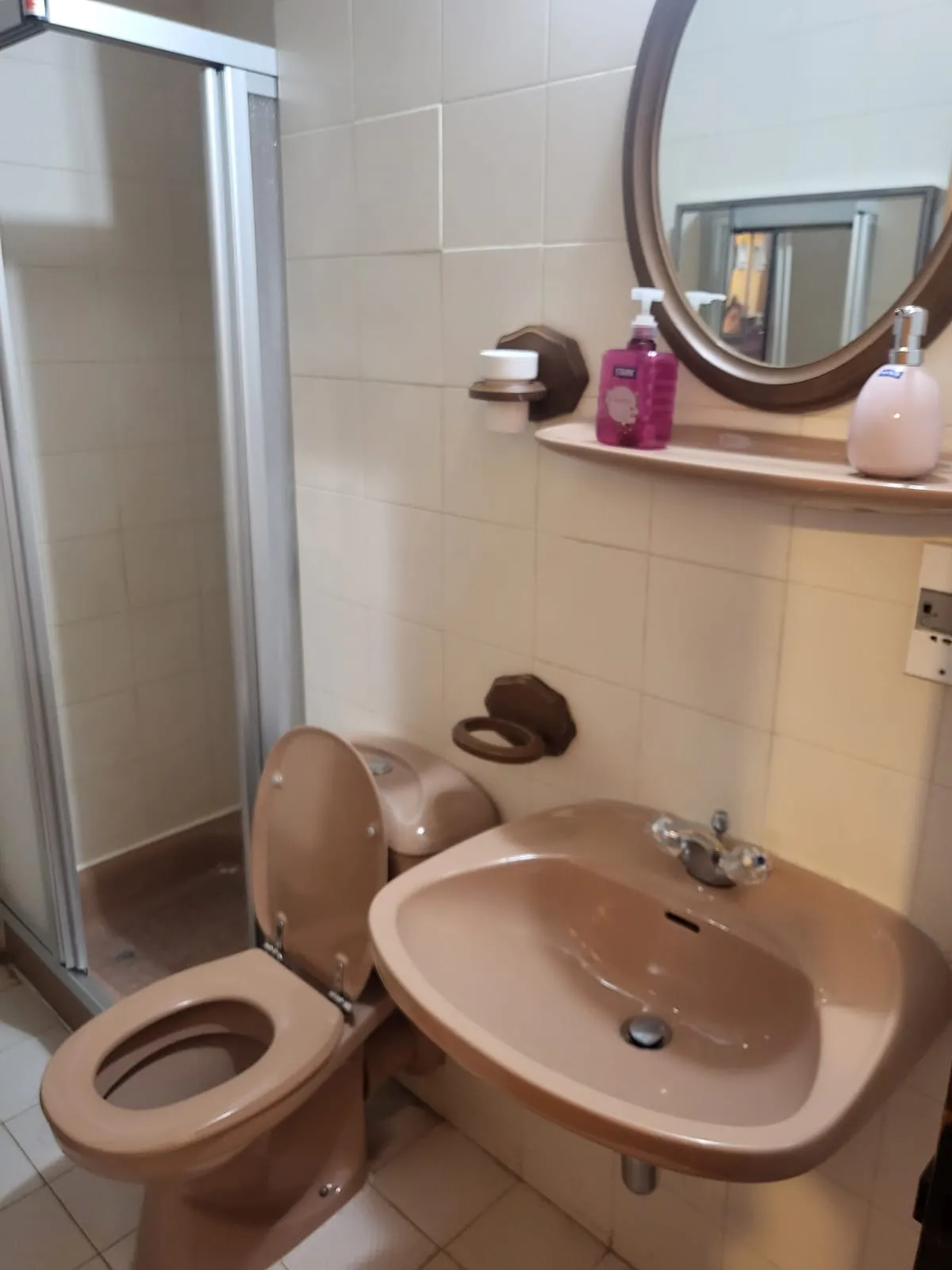 Furnished Chalet With Sea View For Rent in Kaslik — الصورة 4