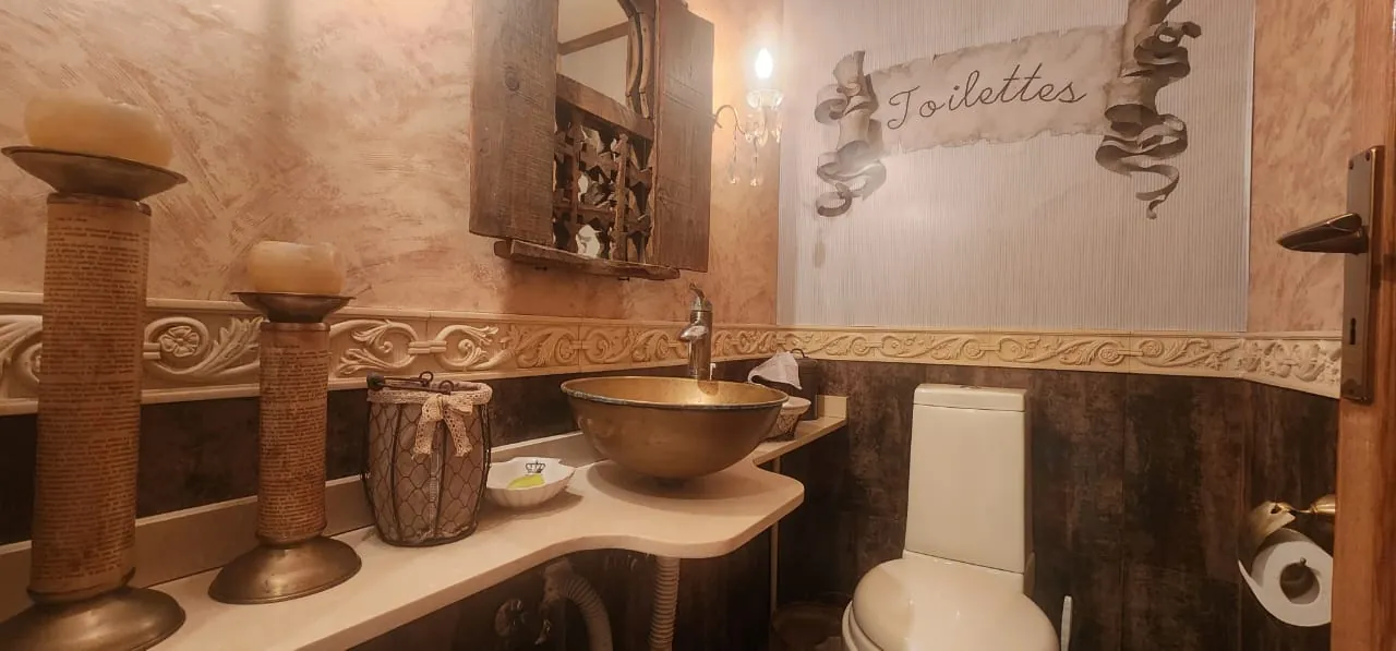 Spacious Apartment For Sale in Mar Takla Square — photo 6