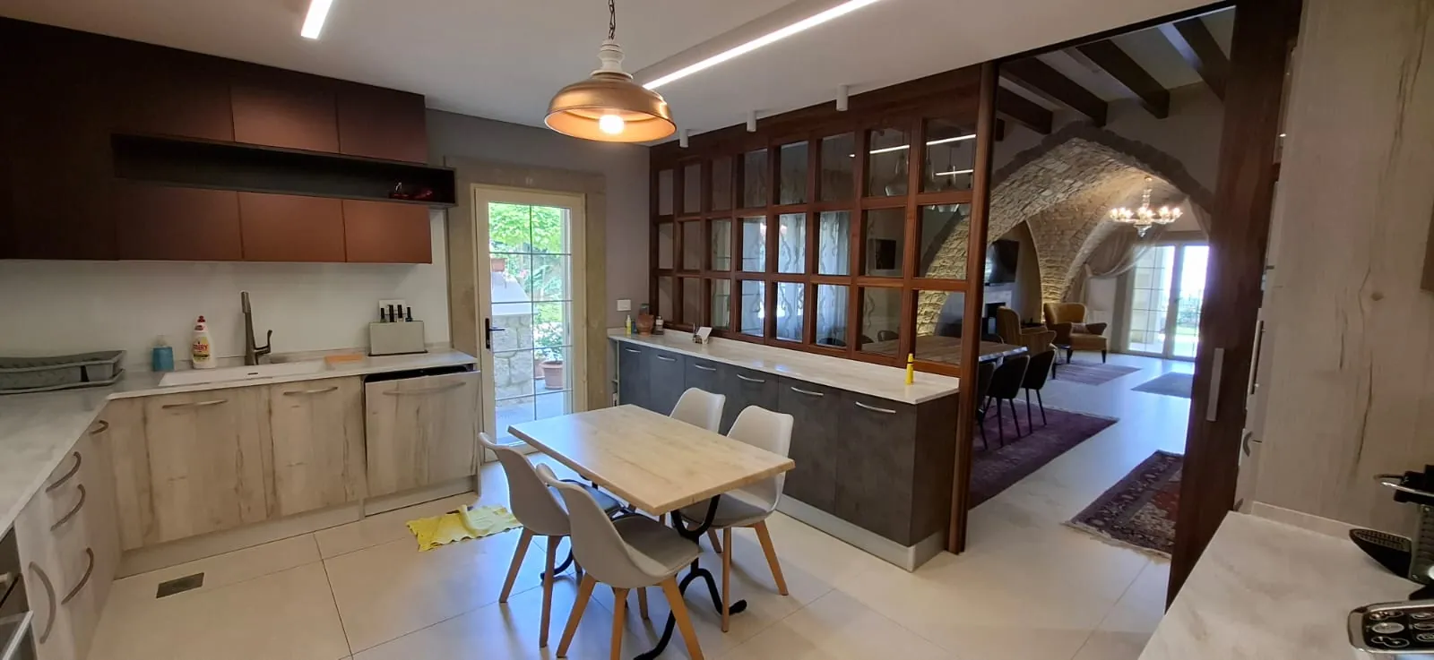 Fully Furnished Decorated Villa For Rent in Gated Community In Bikfaya — الصورة 5
