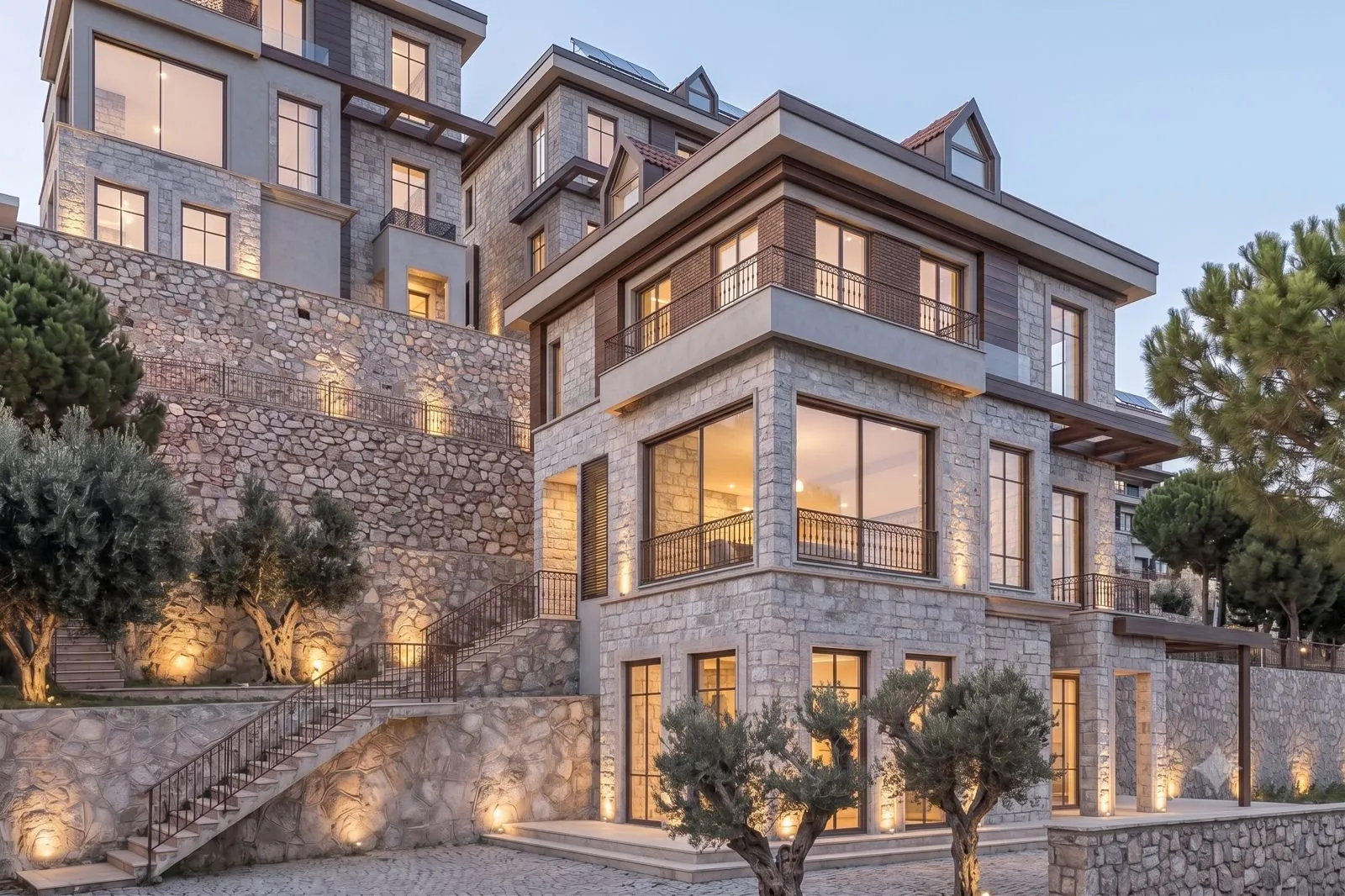Land With Sea and Mountain View For Sale in Aabrine, Batroun — الصورة 5