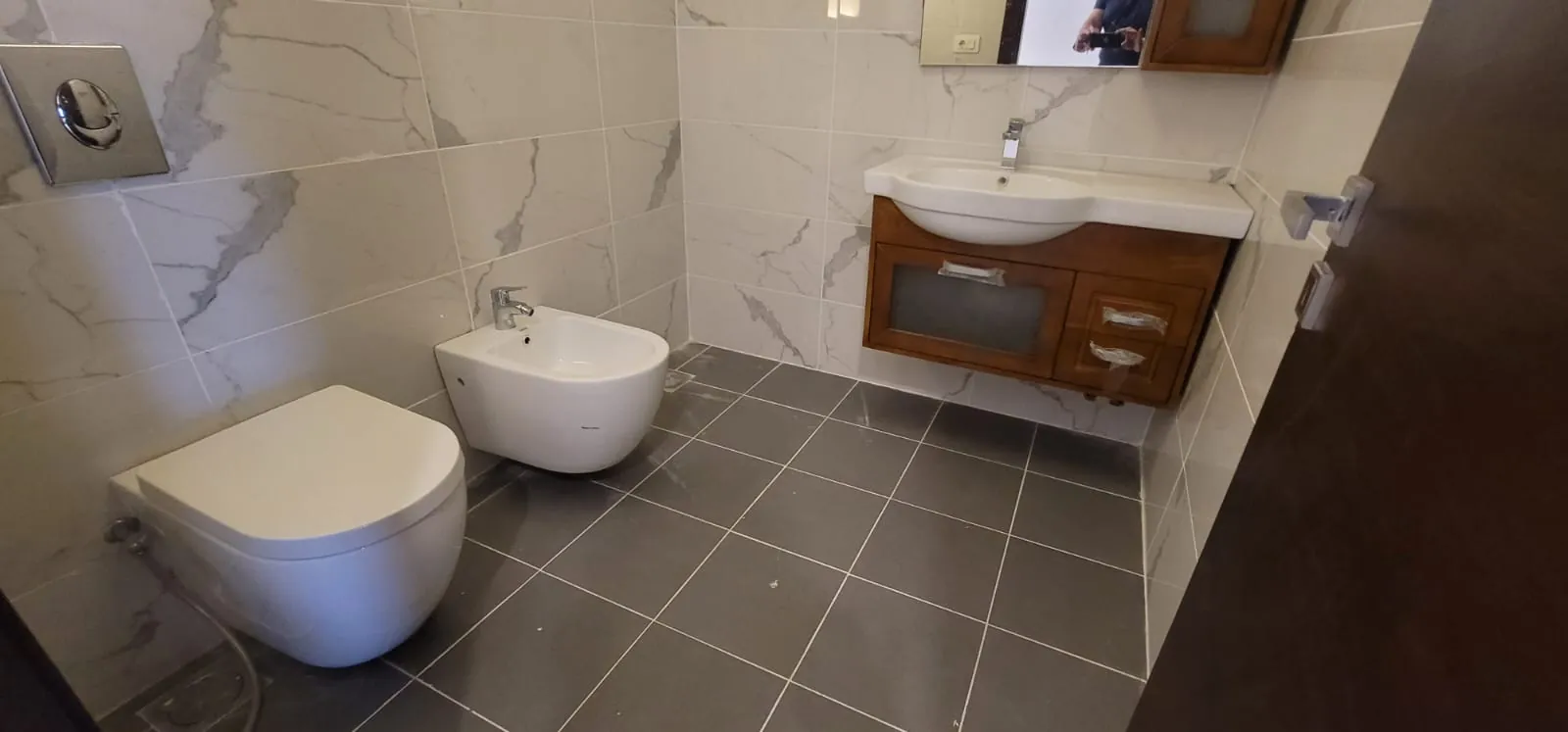 Spacious Apartment For Sale in Prime Location in Sahel Alma — الصورة 10