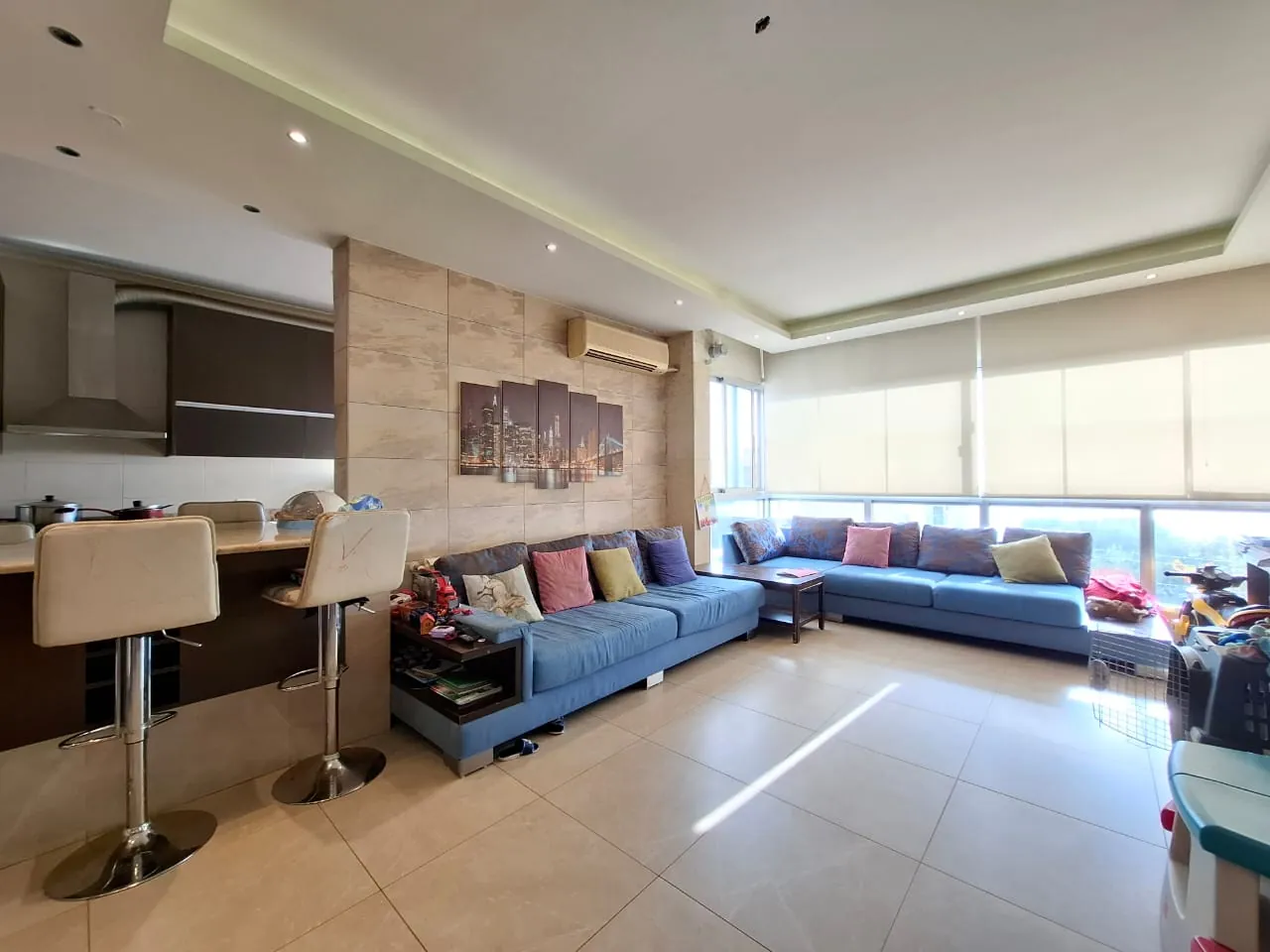 Cozy 2-Bedroom Apartment For Sale in A Prime Location In Ballouneh — الصورة 2