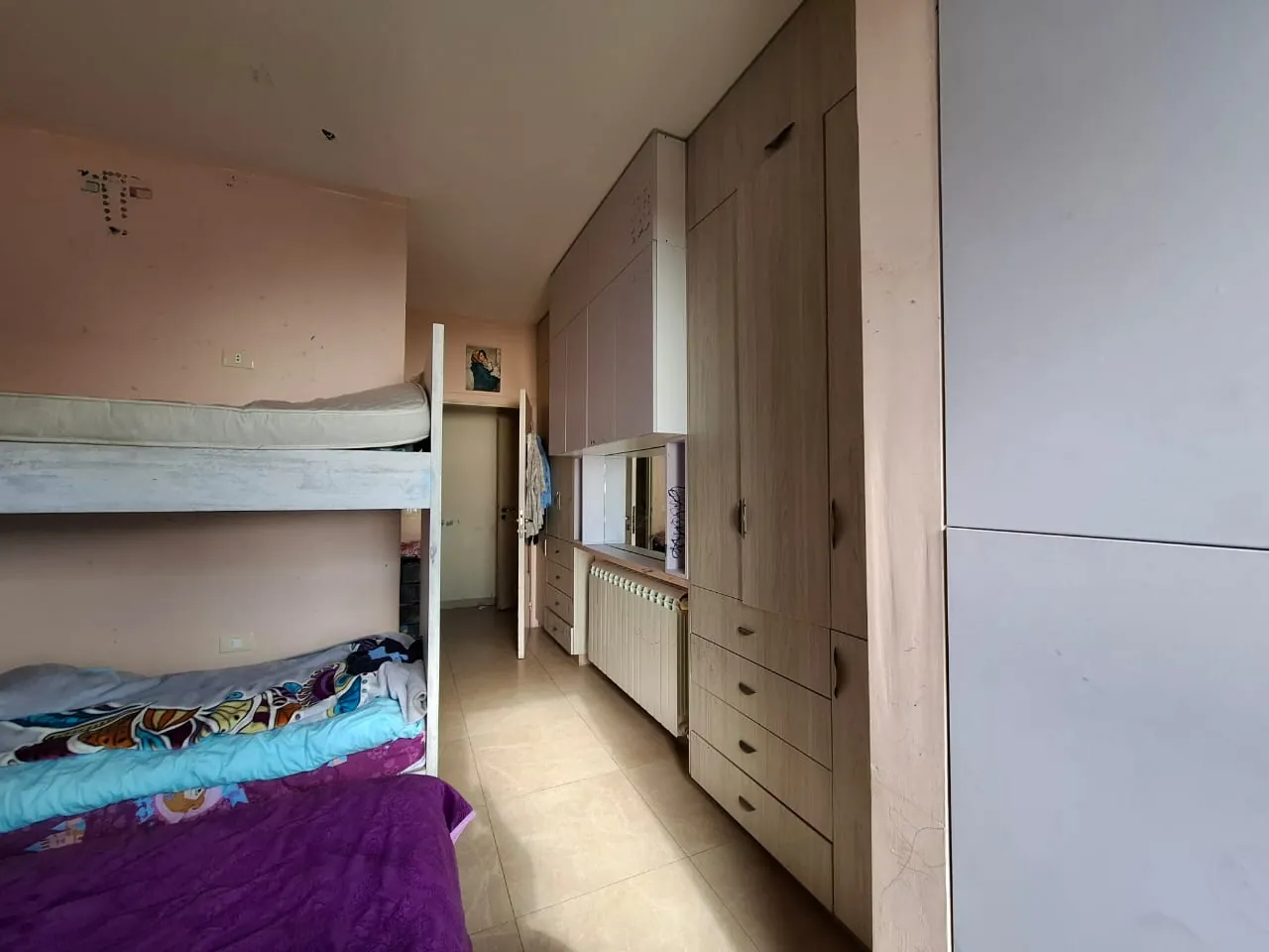 Cozy 2-Bedroom Apartment For Sale in A Prime Location In Ballouneh — الصورة 5