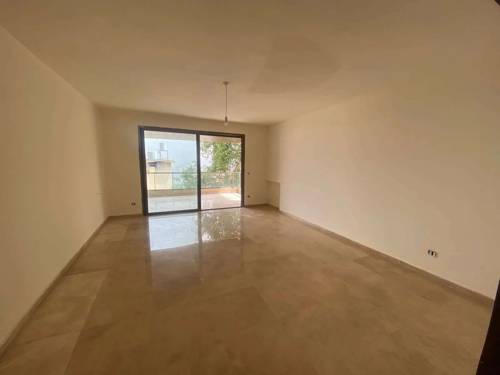 3-Bedroom Apartment With Garden For Rent in Elissar — الصورة 6