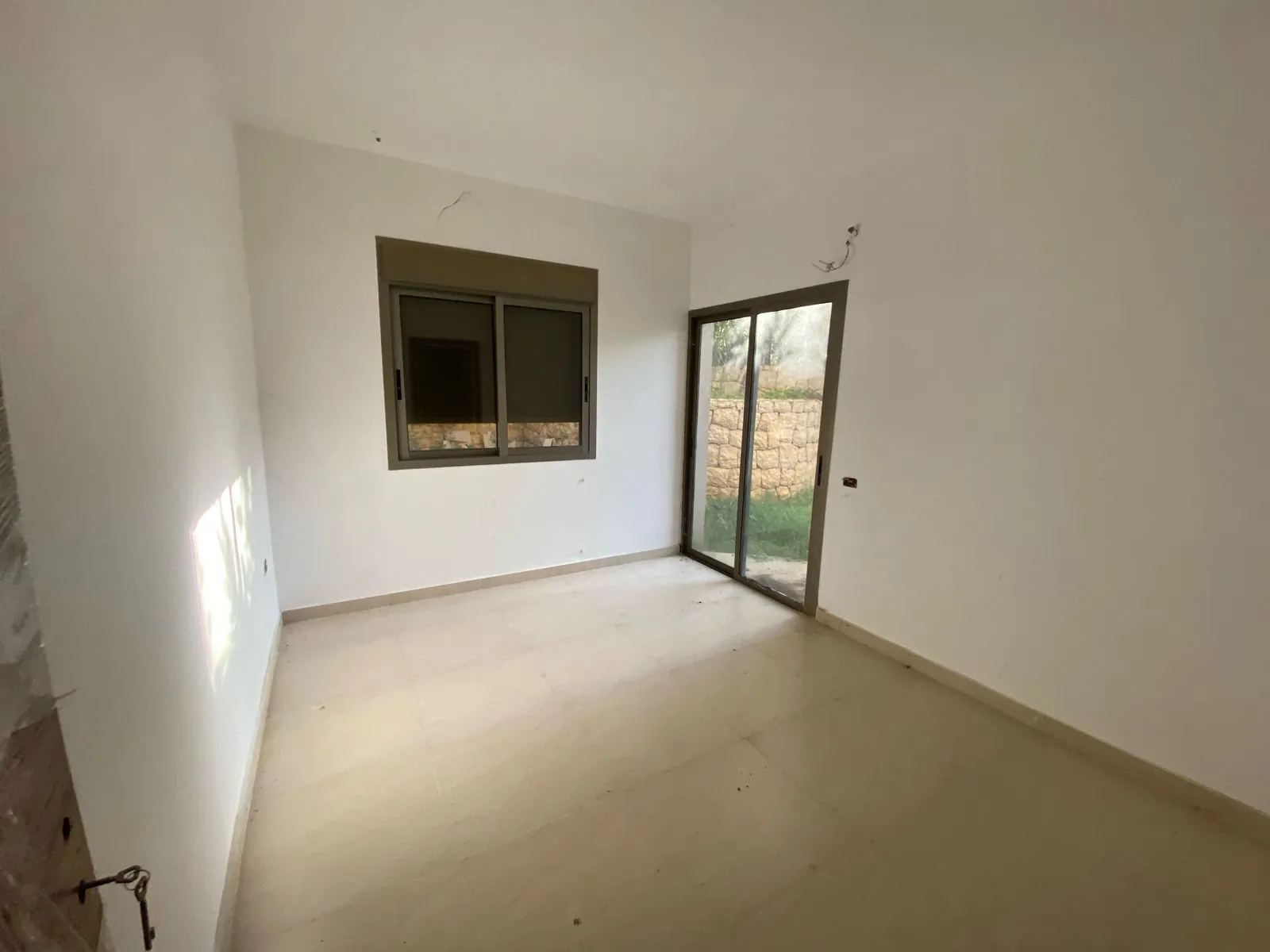 Spacious Apartment With Large Terrace For Sale In Dik El Mehdi — الصورة 9