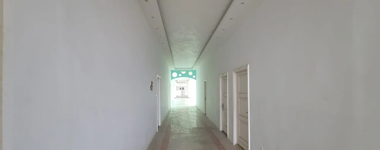 Commercial building for Rent in A Prime Location in Hazmieh — الصورة 3