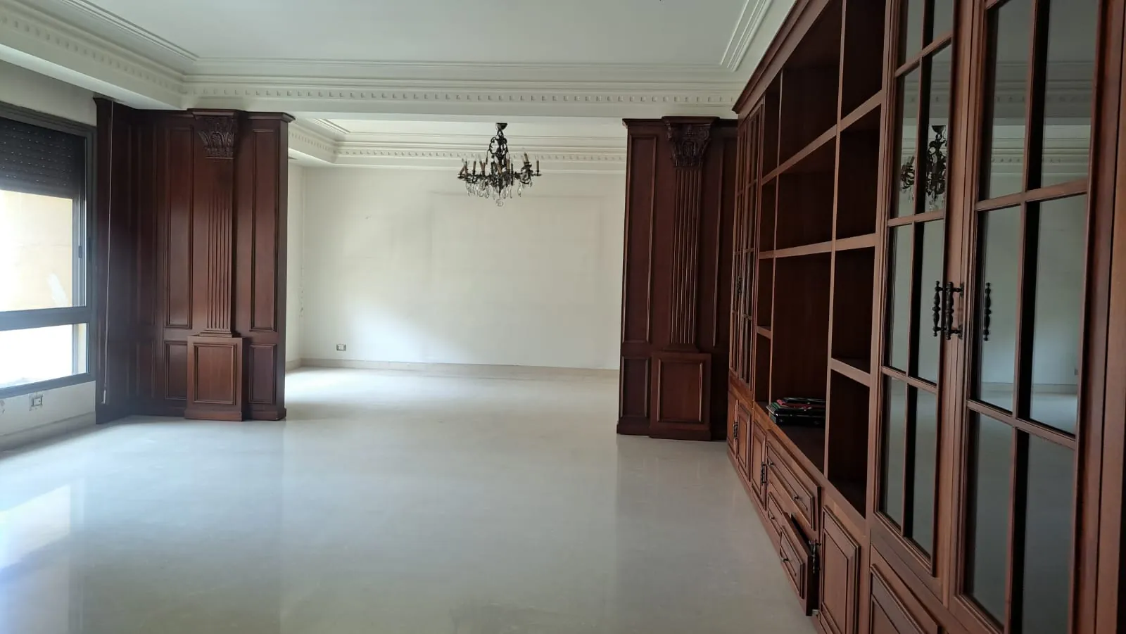 Spacious & Beautifully Designed Apartment For Sale in Tallet Al Khayat — الصورة 2