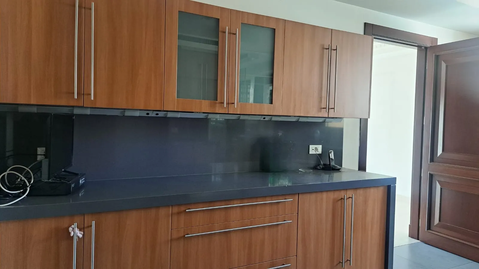 Spacious & Beautifully Designed Apartment For Sale in Tallet Al Khayat — الصورة 5