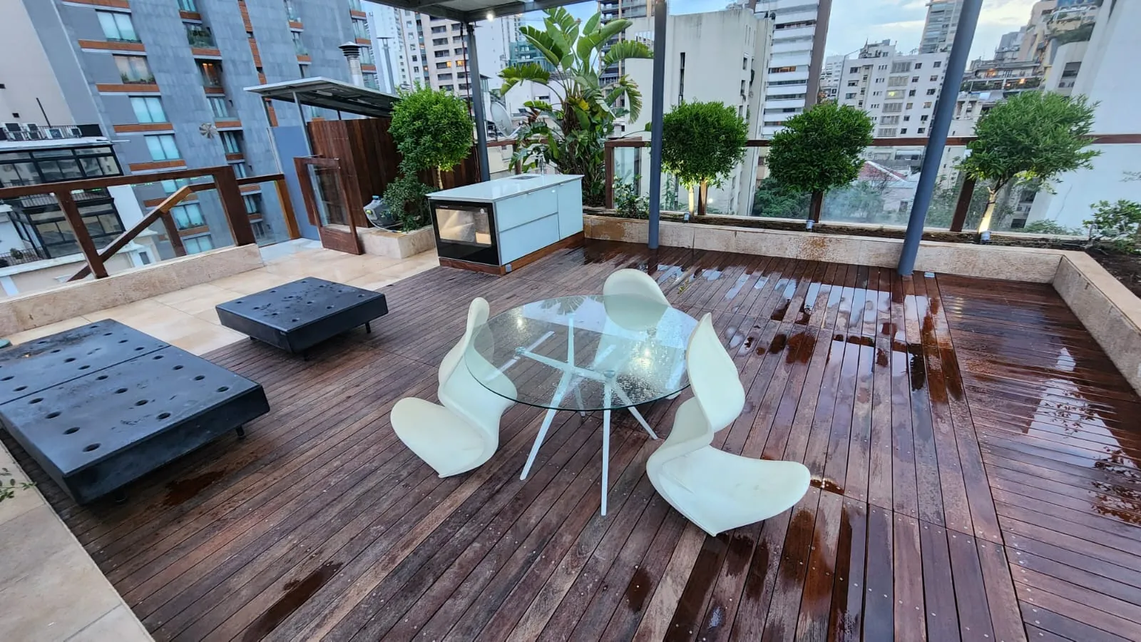 Exclusive! Luxurious Penthouse with Patio For Sale In Achrafieh, Carré D'or — الصورة 5