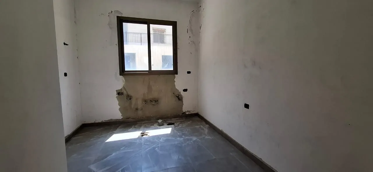 Spacious Apartment With Garden For Sale in Ajaltoun With Payment Facilities — الصورة 9